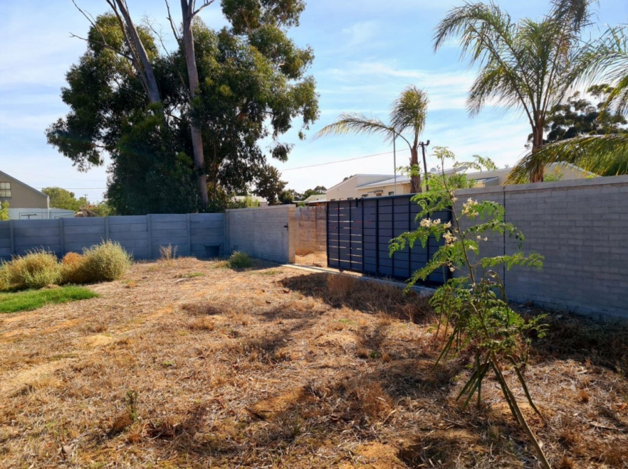 0 Bedroom Property for Sale in Hooikraal Western Cape